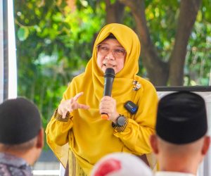 Deflasi, Anis Byarwati Sebut Daya Beli Kelas Menengah Turun Dalam Enam Bulan Terakhir