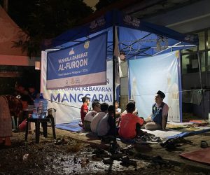 Mushola Darurat Laznas Dewan Dakwah Jadi yang Pertama dan Satu-satunya di Pengungsian Manggarai