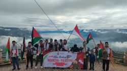 Momentum Hari Pahlawan Bendera Palestina Dikibarkan di Pantan Terong Aceh Tengah