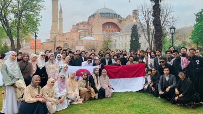 Lebaran Iduladha Mahasiswa Indonesia di Istanbul: Sunyi, Namun Penuh Makna