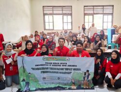 Mahasiswa KKN UTA ’45 Jakarta Sosialisasikan Teknologi Pengelolaan Sampah di Desa Ciburayut