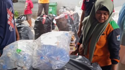 Mulai dari Rumah, Warga RW 08 Buktikan Sampah Bisa Jadi Sumber Penghasilan