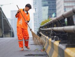 Petugas PPSU Ragunan Tewas Tertabrak Mobil Hilang Kendali di Pejaten