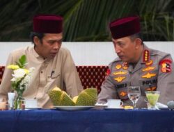 Kapolri Listyo Sigit Temui UAS di Riau, Bahas Kondisi Bangsa hingga Green Policing