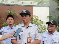 Camat Kebon Jeruk Apresiasi RW 08 Sukabumi Utara dalam Verifikasi Proklim DKI