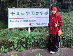 Prof. Euis Sunarti Terus Kembangkan Inovasi Sosial Kampung Ramah Keluarga